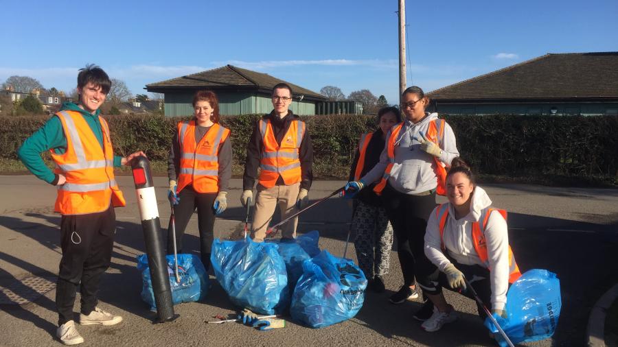 Picture of Wolfson students 2020 after a litter pick along Grantchester Road