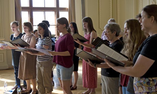 Choir singing in Hungary - sopranos